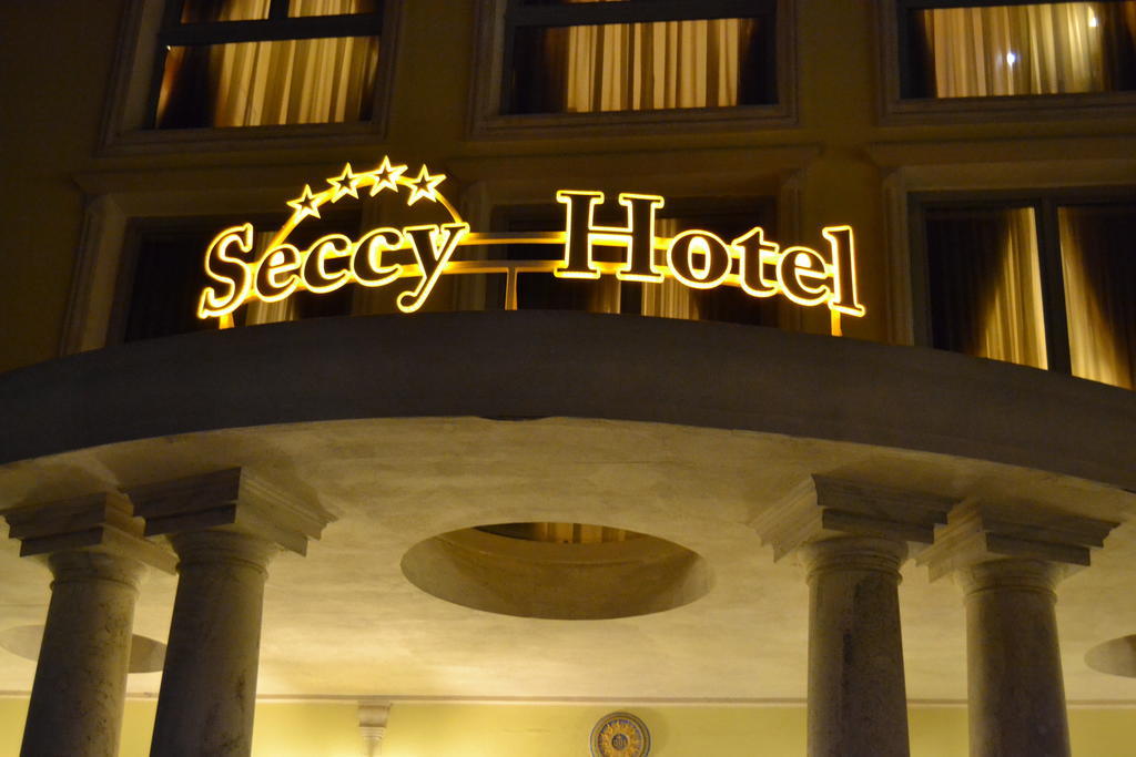 Seccy Hotel Boutique Art & Museum Fiumicino Exterior photo